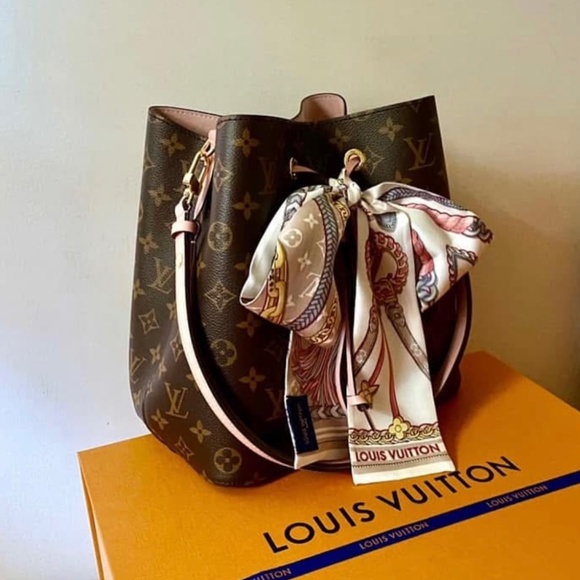 Authentic Louis Vuitton Monogram Neonoe - Rose Poudre - Picture 2 of 6